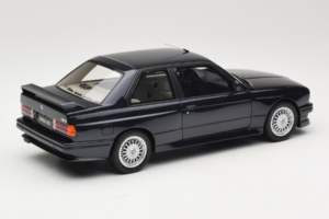 BMW M3 E30 Europameister Macau Blue Otto 1:18 OT1216 Pressofusione — immagine 2 di 6