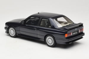 BMW M3 E30 Europameister Macau Blue Otto 1:18 OT1216 Pressofusione — immagine 5 di 6