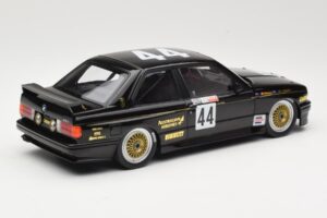 BMW M3 E30 JPS Team BMW #44 J. Richards / T. Longhurst Class Winners Bathurst 1000 1987 Minichamps 1:18 155872044 Pressofusio — immagine 2 di 6
