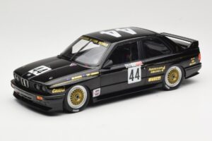 BMW M3 E30 JPS Team BMW #44 J. Richards / T. Longhurst Class Winners Bathurst 1000 1987 Minichamps 1:18 155872044 Pressofusio