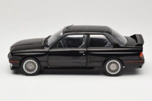 BMW M3 E30 Sport Evo Nero Solido 1:18 S1801501 Pressofusione — immagine 4 di 8