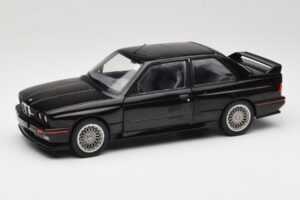BMW M3 E30 Sport Evo Nero Solido 1:18 S1801501 Pressofusione