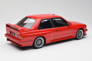BMW M3 E30 Sport Evolution Rosso Otto 1:12 G033 Resina — immagine 2 di 6