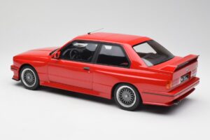 BMW M3 E30 Sport Evolution Rosso Otto 1:12 G033 Resina — immagine 5 di 6