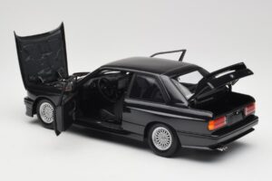 BMW M3 E30 Black Metallic Minichamps 1:18 180020306 Pressofusione — immagine 5 di 8