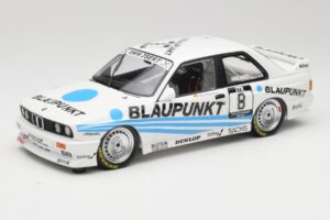 BMW M3 E30 Team Schnitzer #8 O. Manthey DTM 1988 Minichamps 1:18 155882008 Pressofusione