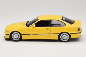 BMW M3 E36 Dakar Yellow UT Models 1:18 180022300 Pressofusione — immagine 4 di 8
