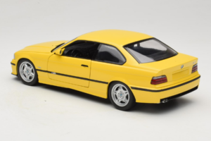 BMW M3 E36 Dakar Yellow UT Models 1:18 180022300 Pressofusione — immagine 7 di 8