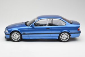 BMW M3 E36 Estoril Blu Otto 1:12 G016 Resina — immagine 3 di 6