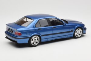 BMW M3 E36 Berlina Blu Otto 1:18 OT1082 Resina — immagine 2 di 6