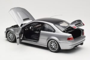 BMW M3 E46 CSL Argento Kyosho 1:18 08506S Pressofusione — immagine 5 di 8