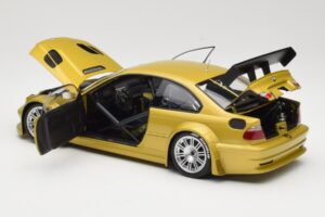 BMW M3 E46 GTR Street Phoenix Yellow Minichamps 1:18 80430309444 Pressofusione — immagine 5 di 8