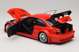 BMW M3 E46 GTR Street Rosso Minichamps 1:18 100012101 Pressofusione — immagine 5 di 8