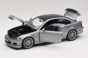 BMW M3 E46 GTR Street Grigio Argento Kyosho 1:18 08507S Pressofusione — immagine 2 di 8
