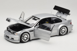 BMW M3 E46 GTR Street Argento Minichamps 1:18 100012100 Pressofusione — immagine 2 di 8