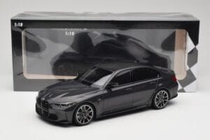 BMW M3 G80 Nero Metallizzato Minichamps 1:18 155020202 Pressofusione — immagine 6 di 6