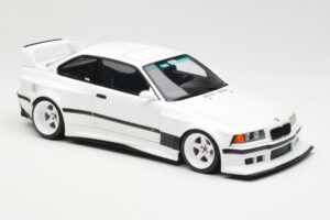 BMW M3 GTR E36 Khyzyl Saleem Alpine Bianco Otto 1:18 OT1051 Resina — immagine 4 di 6