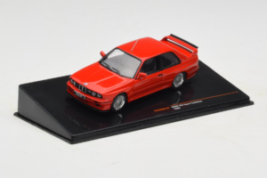 BMW M3 E30 Sport Evolution Rosso IXO 1:43 CLC583N Pressofusione — immagine 2 di 4