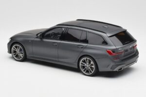 BMW M340i G20 xDrive M Sport Grigio GT Spirit 1:18 GT471 Resina — immagine 5 di 6