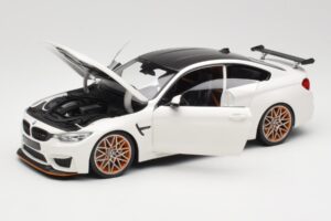 BMW M4 F82 GTS Alpine White Minichamps 1:18 110025221 Pressofusione — immagine 2 di 8