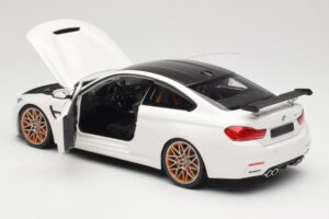 BMW M4 F82 GTS Alpine White Minichamps 1:18 110025221 Pressofusione — immagine 5 di 8