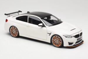 BMW M4 F82 GTS Alpine White Minichamps 1:18 110025221 Pressofusione — immagine 6 di 8