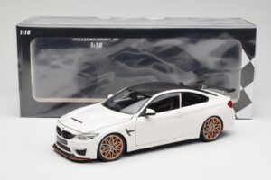 BMW M4 F82 GTS Alpine White Minichamps 1:18 110025221 Pressofusione — immagine 8 di 8