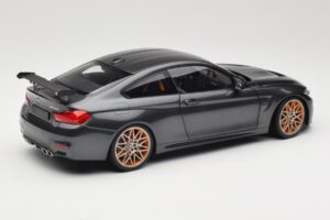 BMW M4 F82 GTS Mineral Grey Metallic Minichamps 1:18 110025222 Pressofusione — immagine 3 di 8
