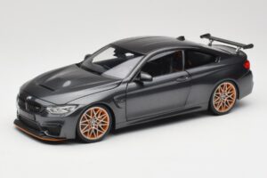 BMW M4 F82 GTS Mineral Grey Metallic Minichamps 1:18 110025222 Pressofusione