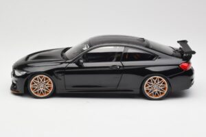BMW M4 F82 GTS Sapphire Black Metallic Minichamps 1:18 110025220 Pressofusione — immagine 4 di 8