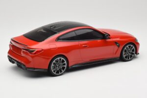 BMW M4 F82 Imola Red Metallic Minichamps 1:18 155020121 Pressofusione — immagine 2 di 6