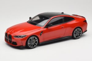 BMW M4 F82 Imola Red Metallic Minichamps 1:18 155020121 Pressofusione