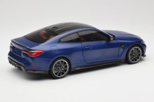 BMW M4 G82 Blu Metallic Minichamps 1:18 113020123 Pressofusione — immagine 3 di 8