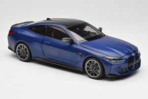 BMW M4 G82 Blu Metallic Minichamps 1:18 113020123 Pressofusione — immagine 6 di 8
