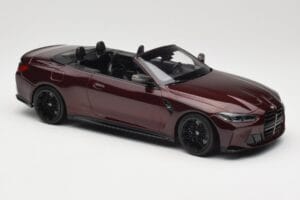 BMW M4 G83 Cabrio Rosso Metallizzato Minichamps 1:18 155021032 Pressofusione — immagine 4 di 6