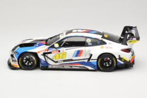 BMW M4 GT3 #46 V. Rossi / A. Farfus / M. Martin Team WRT 12 Hours of Bathurst 2023 Minichamps 1:18 113232146 Pressofusione — immagine 4 di 8