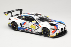 BMW M4 GT3 #46 V. Rossi / A. Farfus / M. Martin Team WRT 12 Hours of Bathurst 2023 Minichamps 1:18 113232146 Pressofusione — immagine 6 di 8