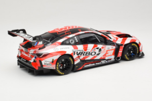 BMW M4 GT3 LMGT3 #31 D. Leung / S. Gelael / A. Farfus Team WRT 2nd Place 24 Hours of Le Mans 2024 Minichamps 1:18 113242431 P — immagine 3 di 8