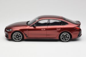 BMW M440i G26 Gran Coupe Aventurine Rosso Otto 1:18 OT1075 Resina — immagine 3 di 6