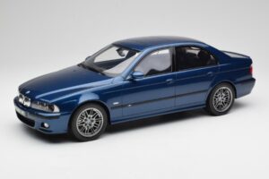 BMW M5 E39 Avus Blu Otto 1:12 G073 Resina