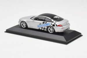 BMW M6 E63 IAA Frankfurt Argento Minichamps 1:43 M6001 Pressofusione — immagine 3 di 4