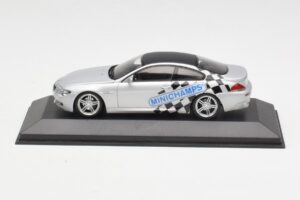 BMW M6 E63 IAA Frankfurt Argento Minichamps 1:43 M6001 Pressofusione