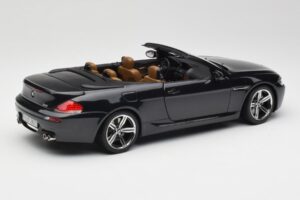 BMW M6 E64 Cabriolet Sapphire Black Kyosho 1:18 80430417424 Pressofusione — immagine 4 di 9