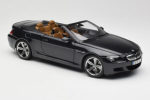 BMW M6 E64 Cabriolet Sapphire Black Kyosho 1:18 80430417424 Pressofusione — immagine 7 di 9