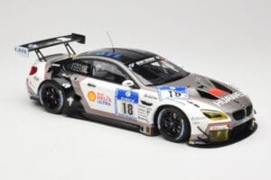BMW M6 GT3 F13 #18 Schubert Motorsport A. Farfus / J. Krohn 24h Nurburgring 2016 Minichamps 1:18 155162618 Pressofusione — immagine 4 di 6