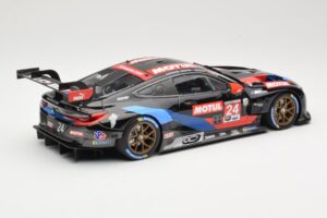 BMW M8 GTE RLL Racing #24 J. Krohn / J. Edwards Class Winners 24 Hours of Daytona 2020 Minichamps 1:18 155202924 Pressofusion — immagine 2 di 6