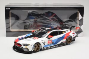 BMW M8 GTE Team RLL C. De Phillippi / B. Auberlen 2nd in Class 12 Hours of Sebring 2018 Minichamps 1:18 155182925 Pressofusio — immagine 6 di 6