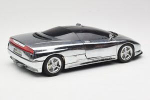 BMW Nazca M12 Chrome Silver Revell 1:18 08916 Pressofusione — immagine 3 di 8