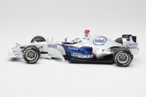 BMW Sauber F1.07 #9 N. Heidfeld Launch Version 2007 Minichamps 1:18 80430426994 Pressofusione — immagine 3 di 7