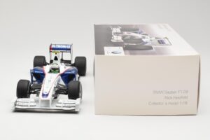 BMW Sauber F1.09 #6 N. Heidfeld Launch Version 2009 Minichamps 1:18 80432154856 Pressofusione — immagine 6 di 7